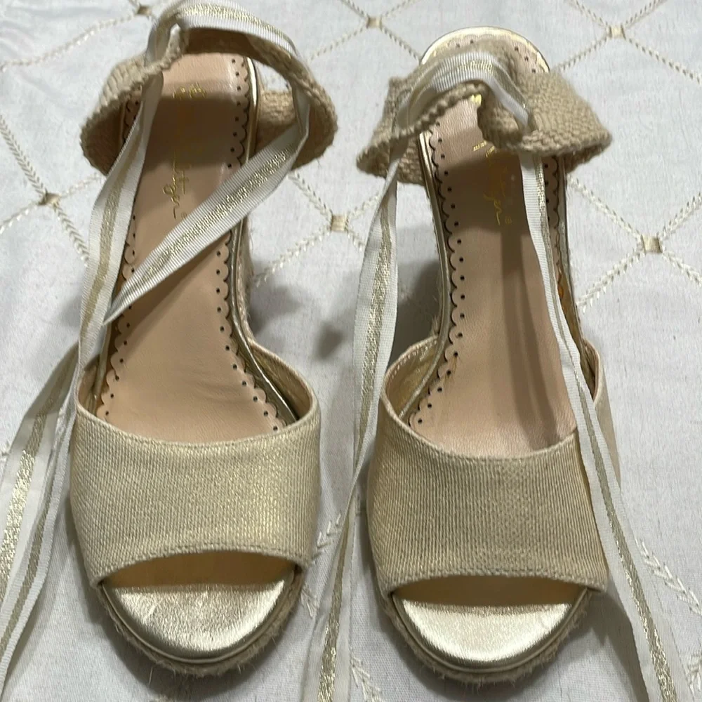 Lilly Pulitzer Size 7.5 - Picture 1 of 7